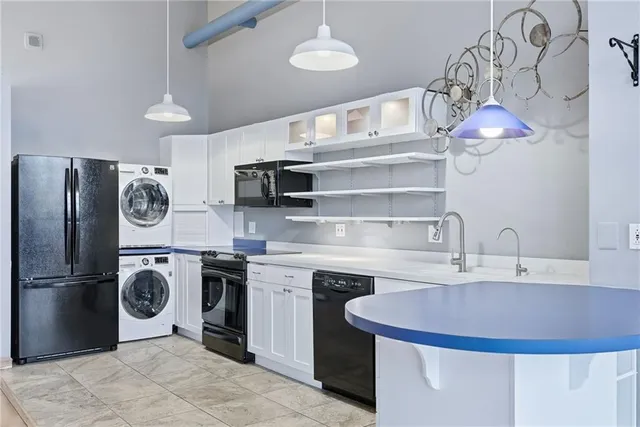 $350,000 | 5850 Centre Avenue, Unit 210, Pittsburgh, PA 15206