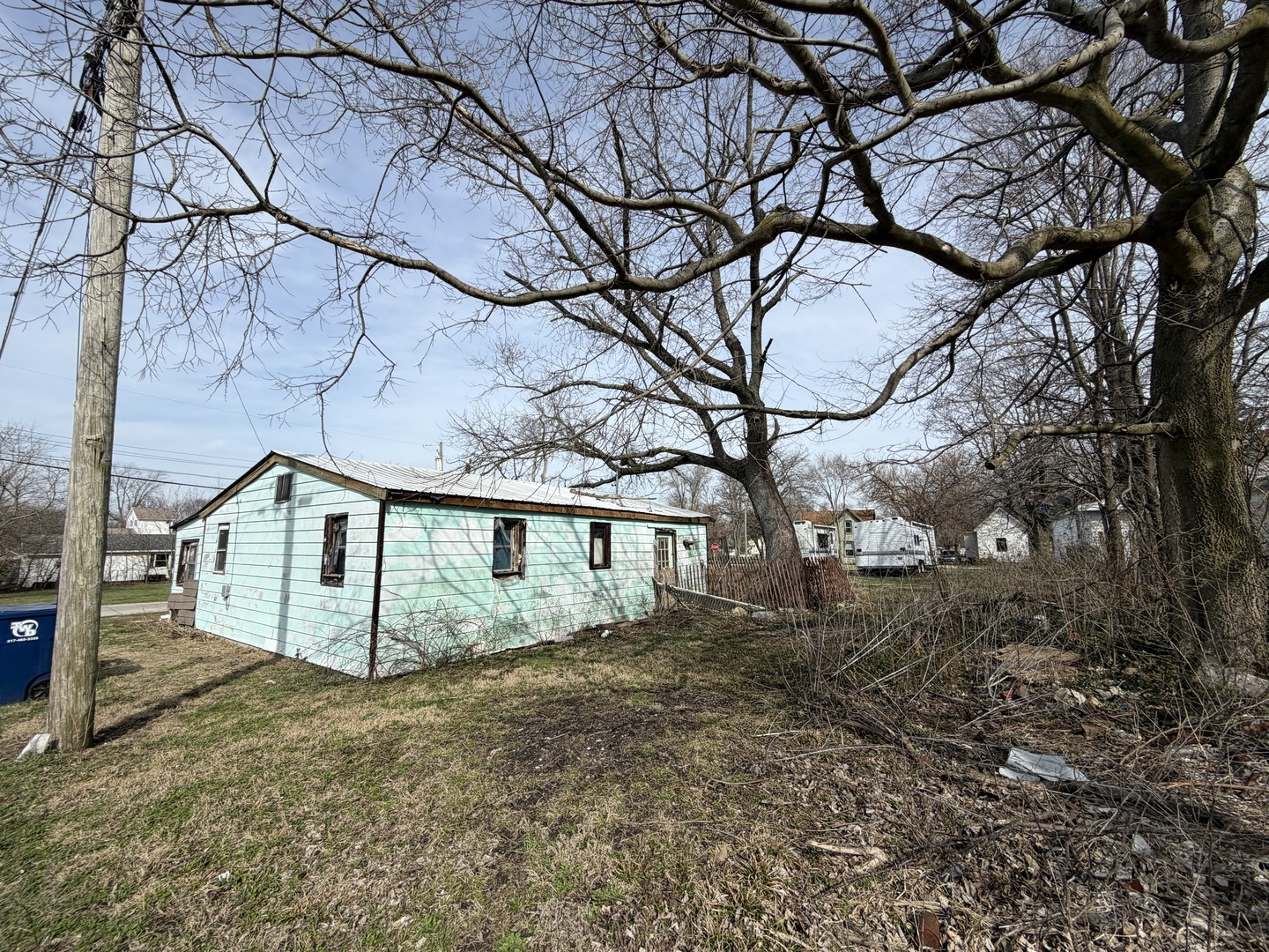 538 North Austin Street Paris, IL 61944 - Photo 12 of 12 a view of a house with a yard