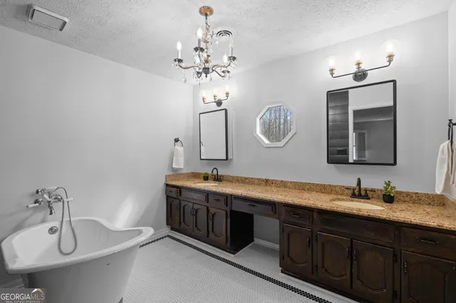 $519,000 | 2230 Castle Lake Drive, Tyrone, GA 30290