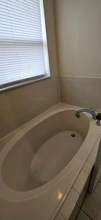 $2,400 | Undisclosed Address, Kissimmee, FL 34759