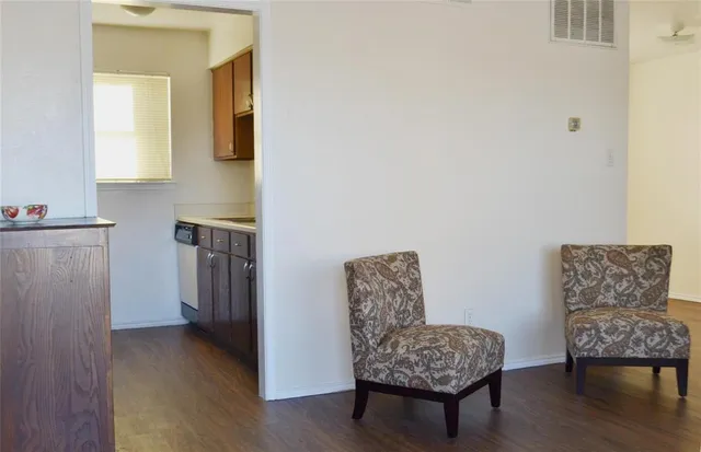 $825 | 2526 West Prairie Street, Unit 102, Denton, TX 76201