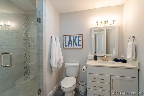 $1,550,000 | 166 Captiva Drive, Unit 3E, Sunrise Beach, MO 65079