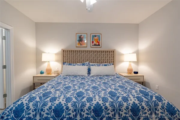 $1,550,000 | 166 Captiva Drive, Unit 3E, Sunrise Beach, MO 65079