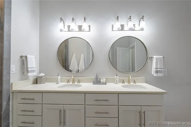 $1,600,000 | 166 Captiva Drive, Unit 3E, Sunrise Beach, MO 65079