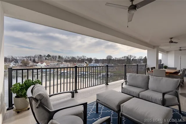 $1,600,000 | 166 Captiva Drive, Unit 3E, Sunrise Beach, MO 65079