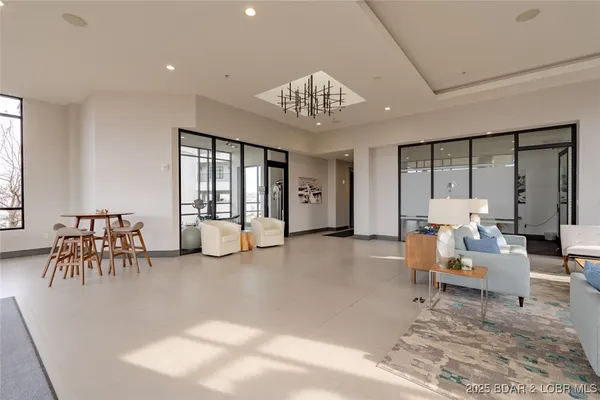 $1,550,000 | 166 Captiva Drive, Unit 3E, Sunrise Beach, MO 65079