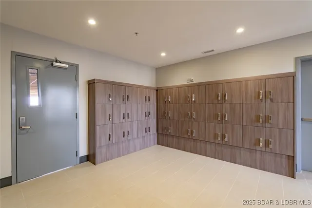 $1,600,000 | 166 Captiva Drive, Unit 3E, Sunrise Beach, MO 65079