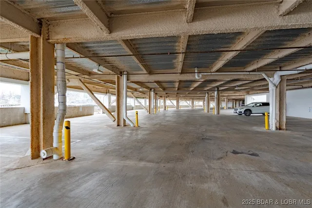 $1,600,000 | 166 Captiva Drive, Unit 3E, Sunrise Beach, MO 65079