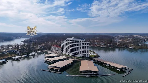 $1,550,000 | 166 Captiva Drive, Unit 3E, Sunrise Beach, MO 65079