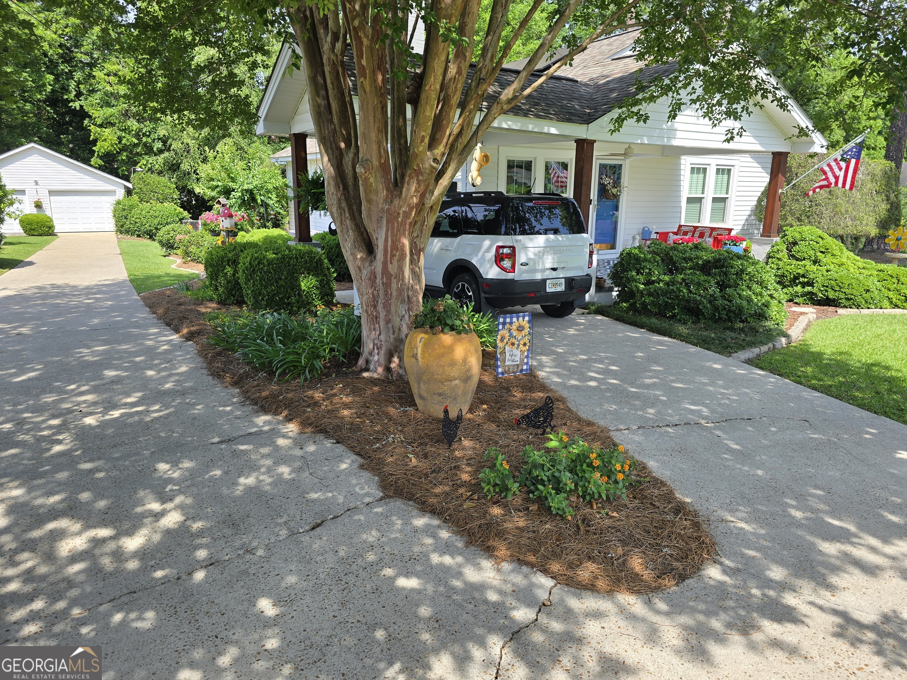 647 Grand Street Ashburn, GA 31714 - Photo 8 of 45