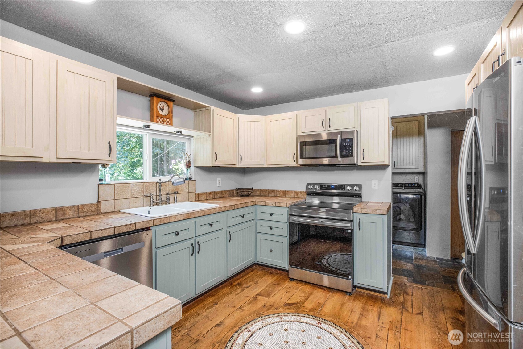 180 Dewatto Road West Seabeck, WA 98380 - Photo 11 of 37 Gallery Image 11