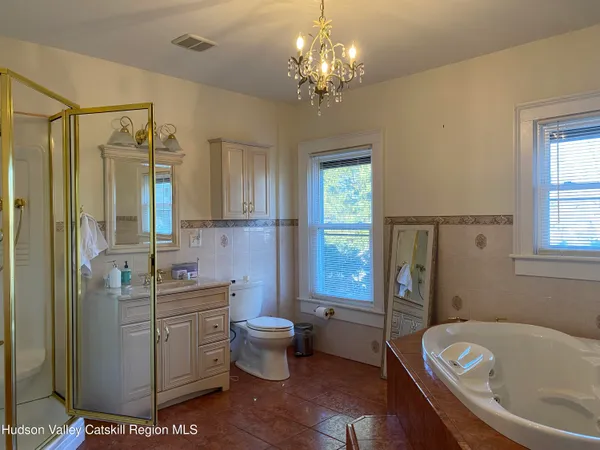$2,900 | 7 Johnston Avenue, Unit 2, Kingston, NY 12401