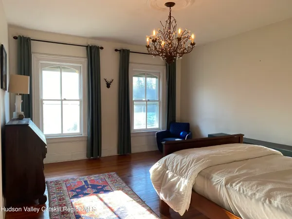 $2,900 | 7 Johnston Avenue, Unit 2, Kingston, NY 12401