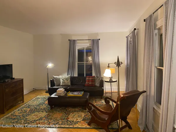 $2,900 | 7 Johnston Avenue, Unit 2, Kingston, NY 12401