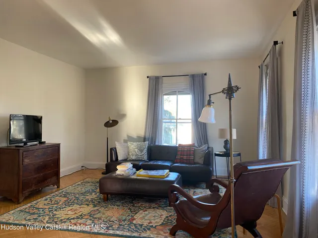$3,400 | 7 Johnston Avenue, Unit 2, Kingston, NY 12401