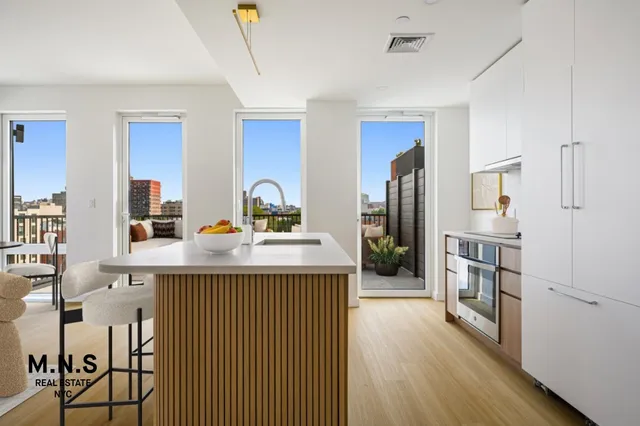 $5,529 | 1042 Atlantic Avenue, Unit 17I | Crown Heights