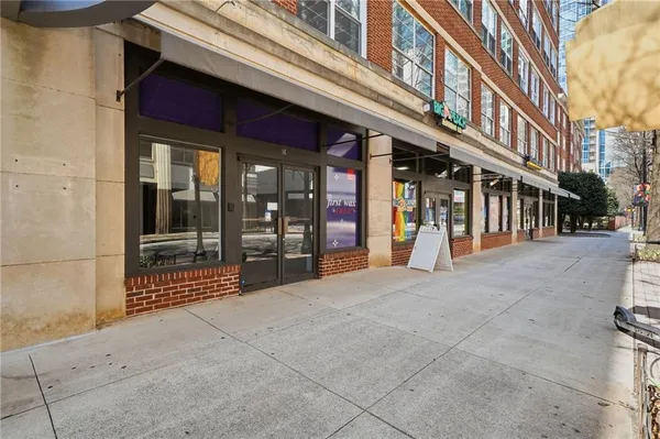 $235,000 | 800 Peachtree Street Northeast, Unit 1512, Atlanta, GA 30308