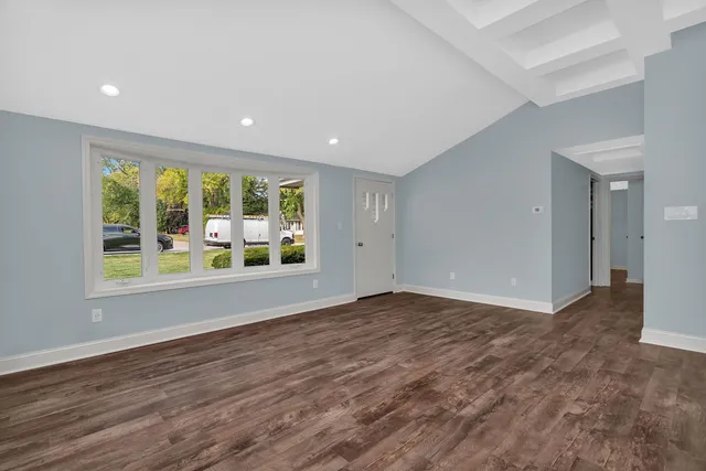 $289,000 | 15035 Hartman Drive, Romeoville, IL 60446