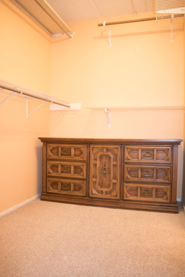 9701 North Dee Road, Unit 6M Niles, IL 60714 - Photo 12 of 23 Gallery Image 12