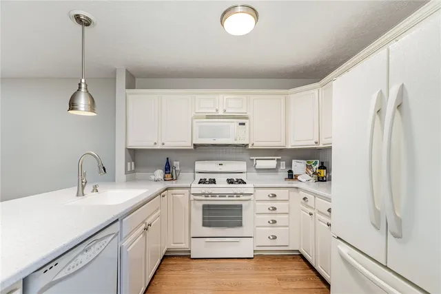 $299,900 | 407 Hawley Drive, Canandaigua City, NY 14424