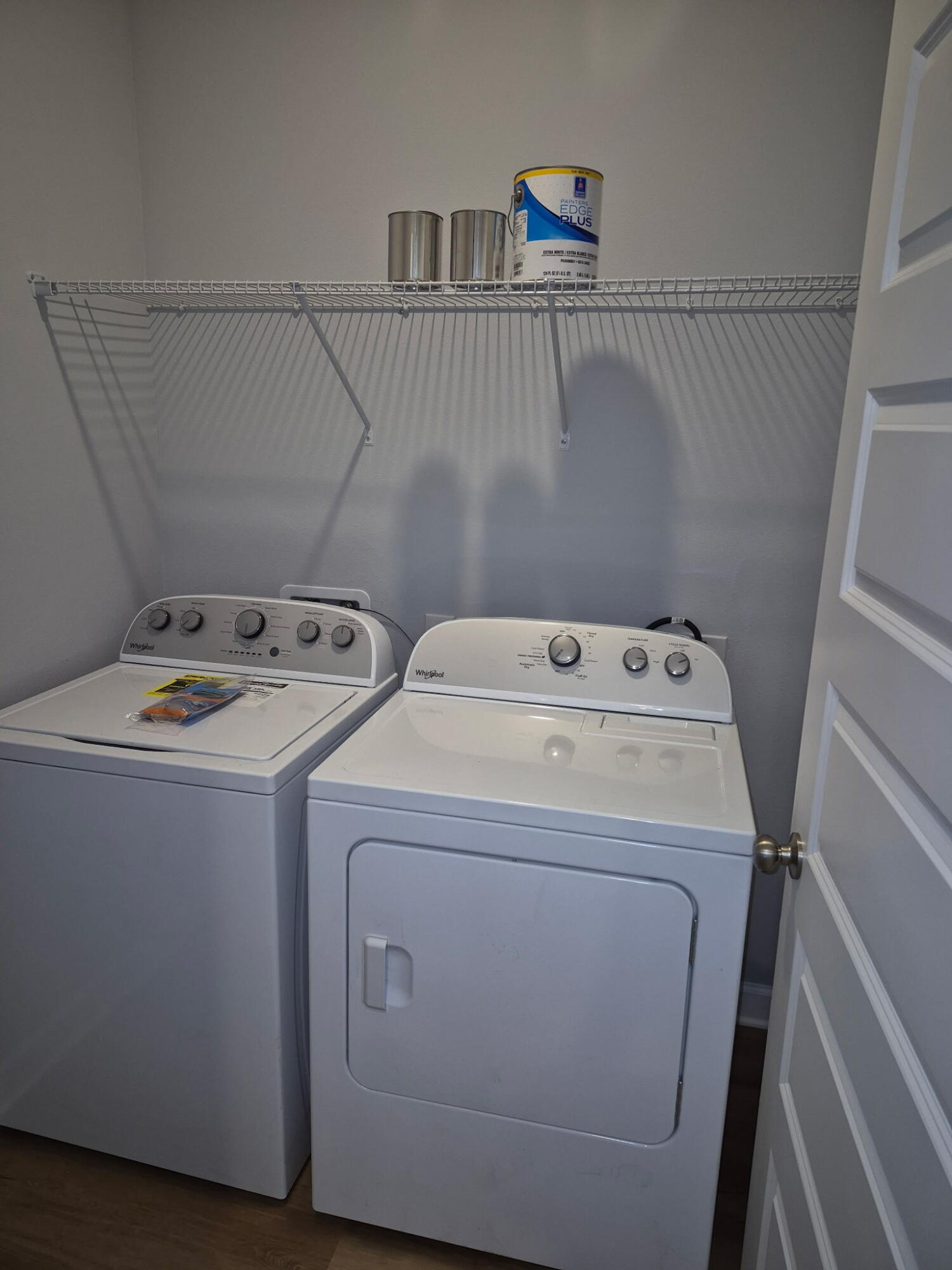 2588 Kingston Road Crestview, FL 32536 - Photo 6 of 12 Laundry room