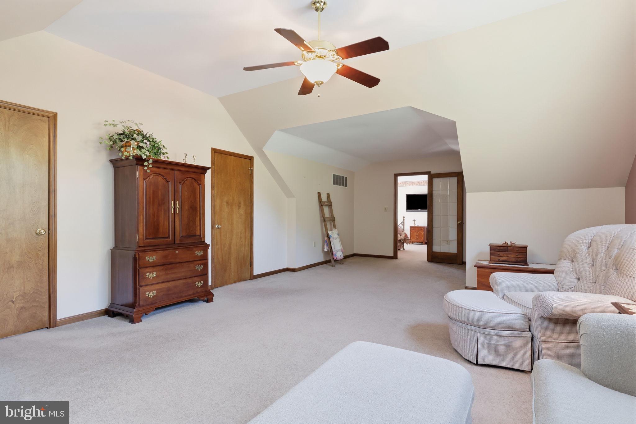 2733 Village Road Langhorne, PA 19047 - Photo 17 of 42