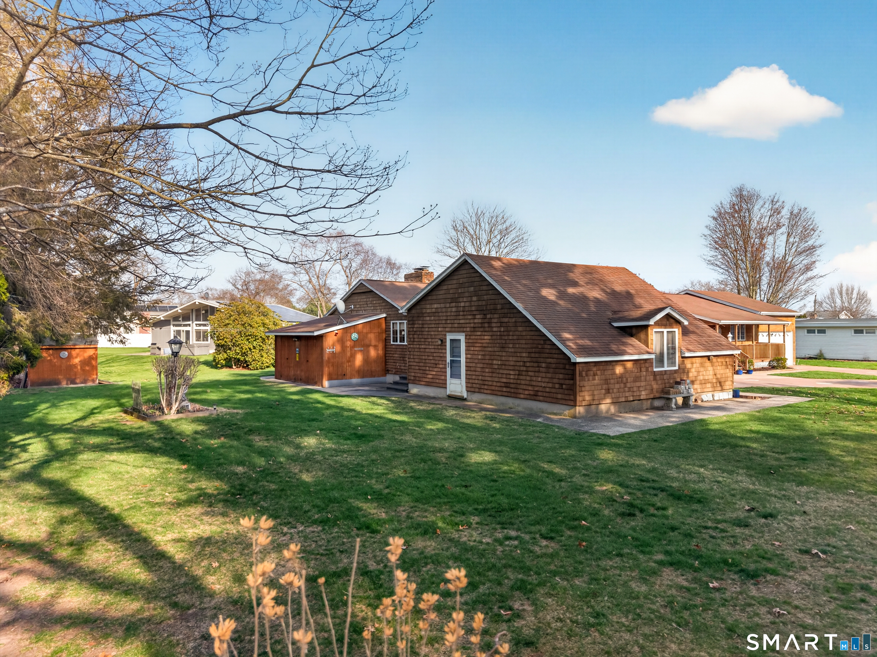 21 Gun Shot Road Waterford, CT 06385 - Photo 5 of 35