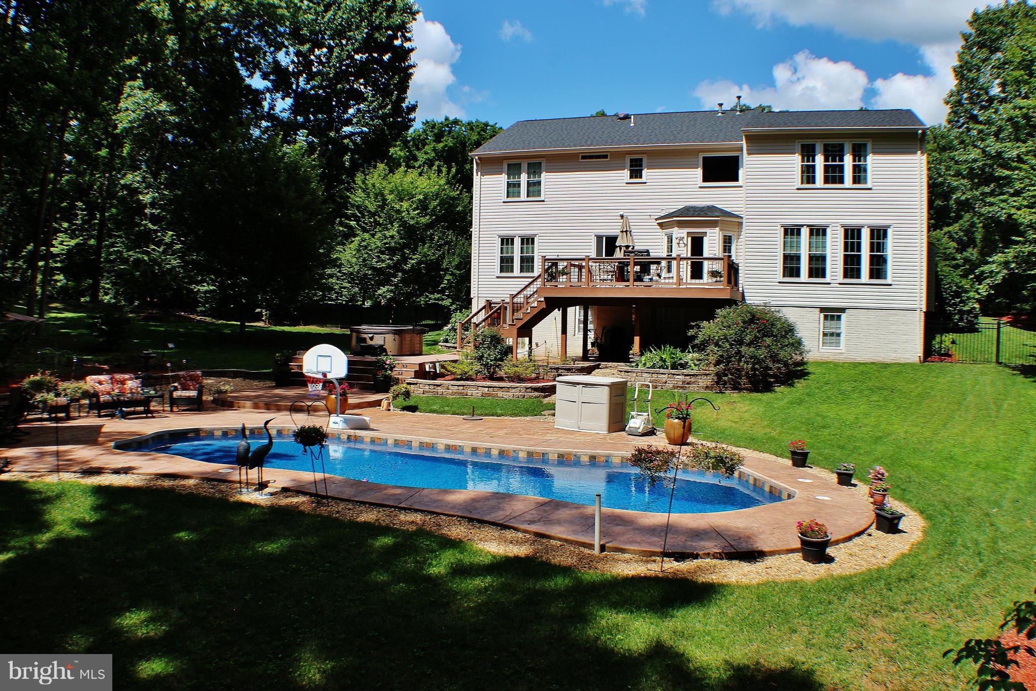 12552 Curling Road Manassas, VA 20112 - Photo 12 of 30 Exterior (Rear)