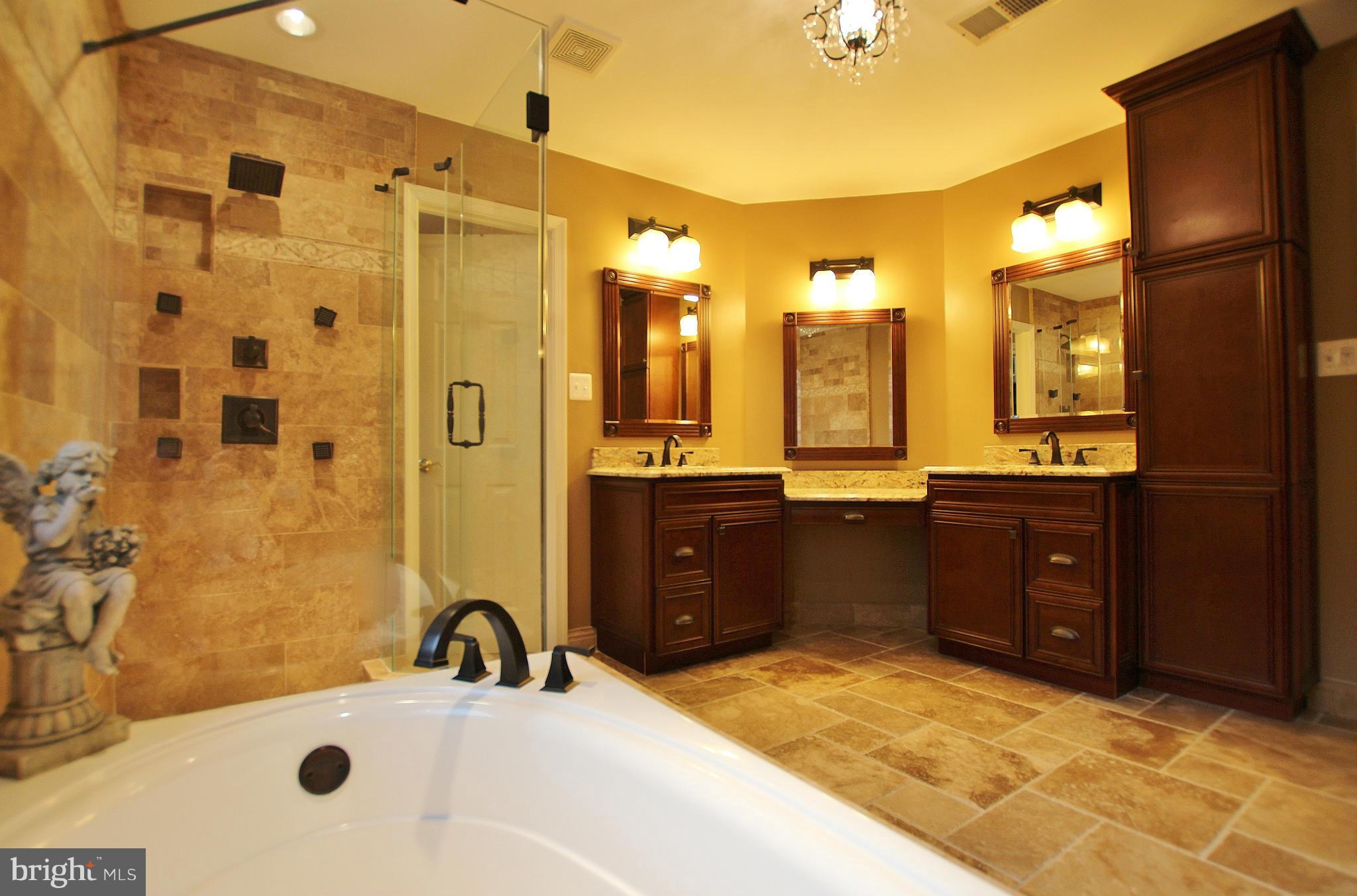12552 Curling Road Manassas, VA 20112 - Photo 24 of 30 Bath (Master)