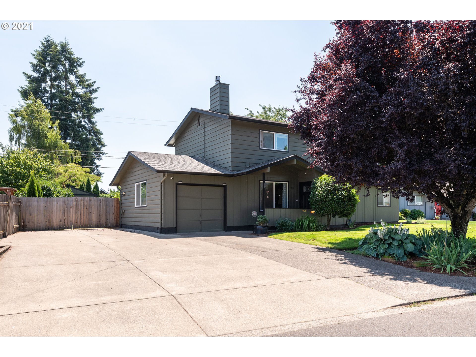 3608 Gilham Road Eugene, OR 97408 - Photo 1 of 30 Gallery Image 1
