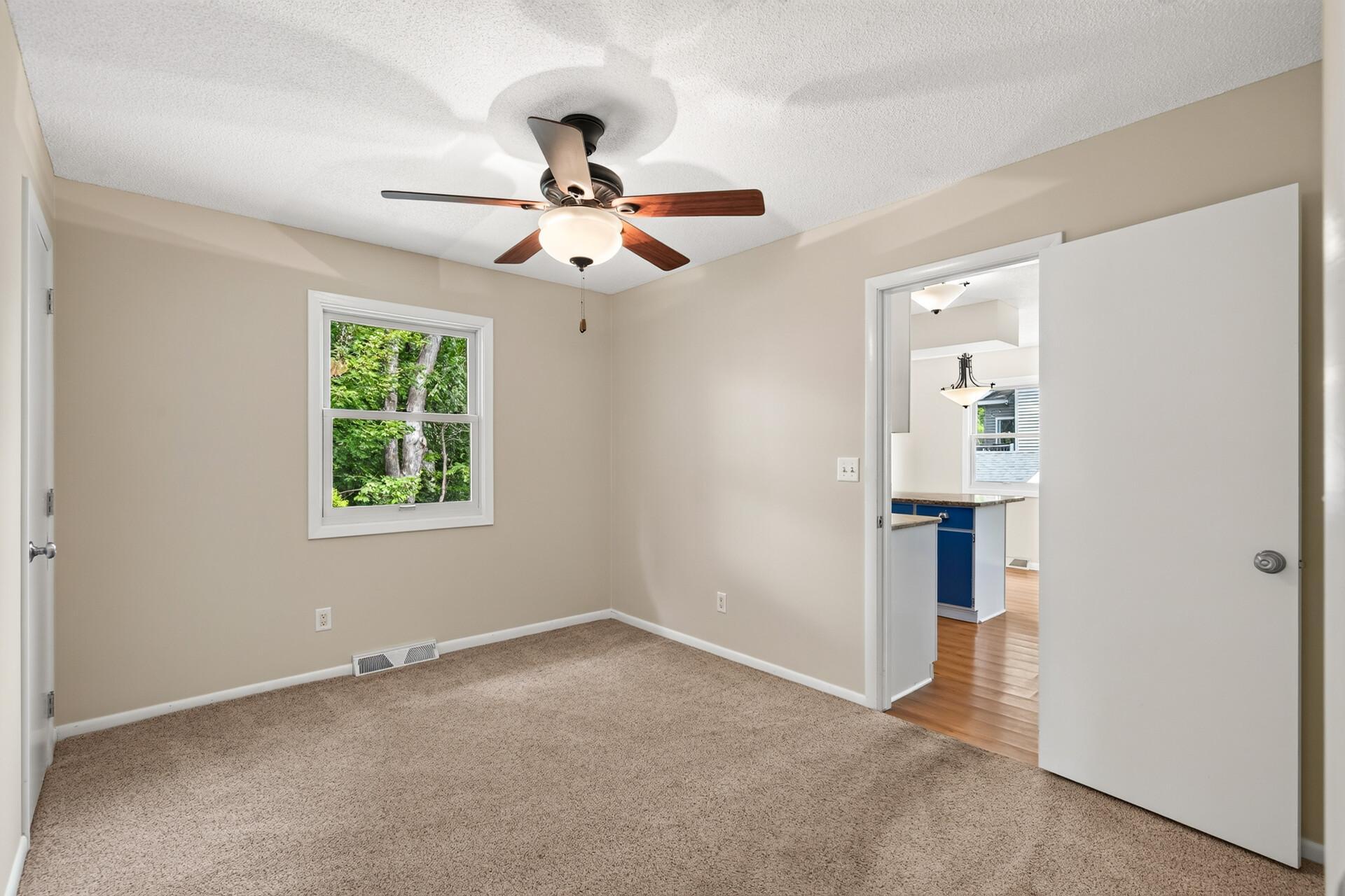 4638 Bedford Road Mound, MN 55364 - Photo 12 of 27 Gallery Image 12
