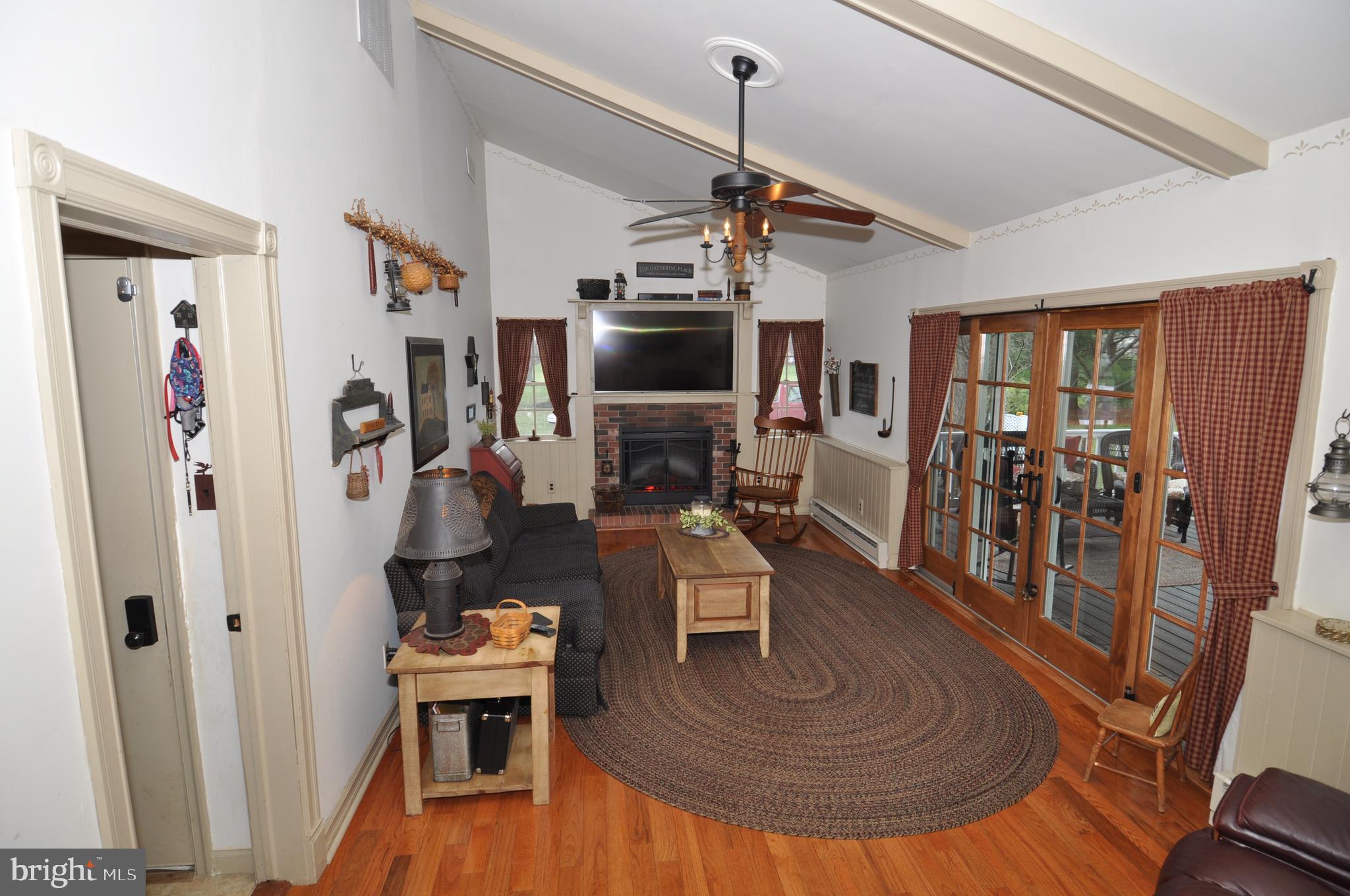 2291 Monmouth Road Jobstown, NJ 08041 - Photo 4 of 29