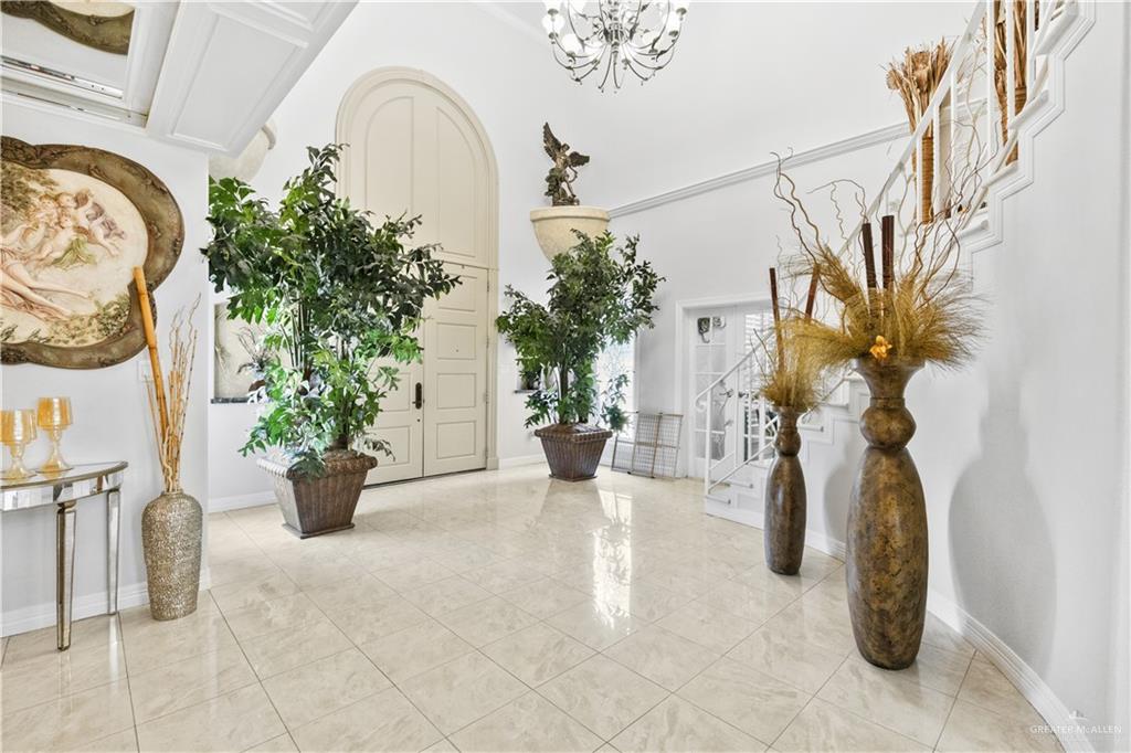 800 East Mile 3 Road Mission, TX 78573 - Photo 28 of 45 a view of a flower pot with a potted plant