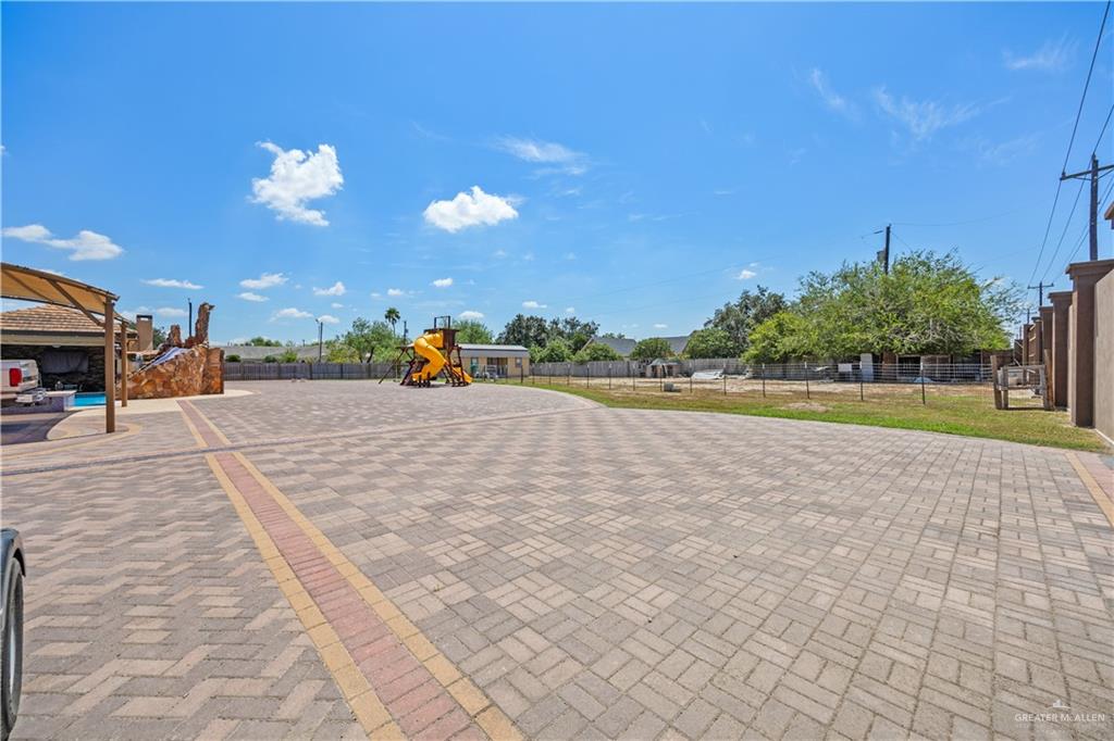 800 East Mile 3 Road Mission, TX 78573 - Photo 41 of 45 a view of a yard