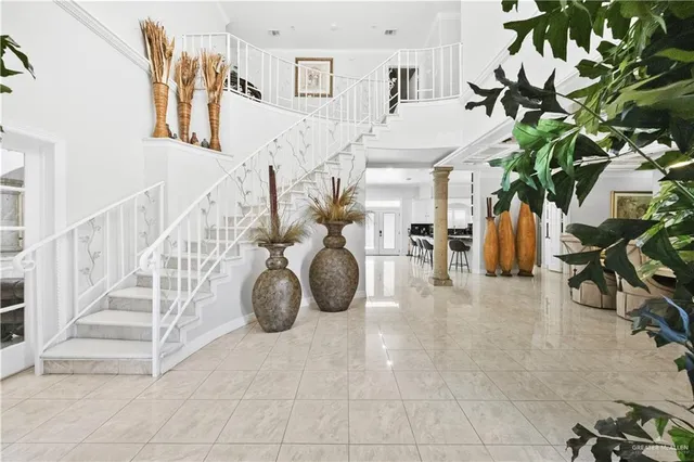 a view of entryway and hall