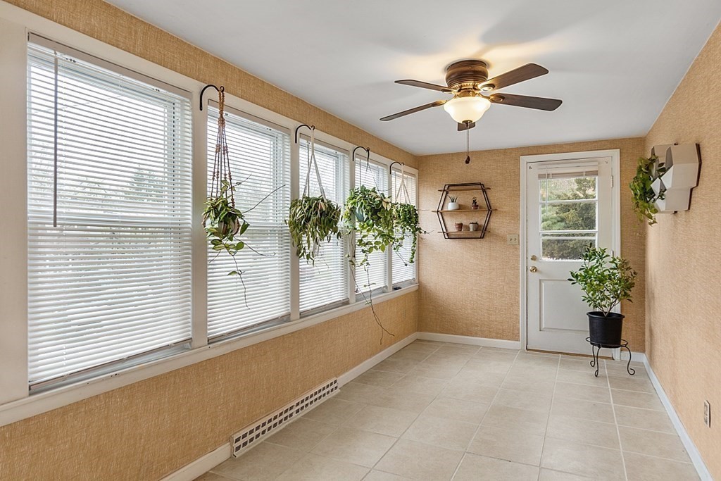 12 Northgate Road Chelmsford, MA 01824 - Photo 10 of 29