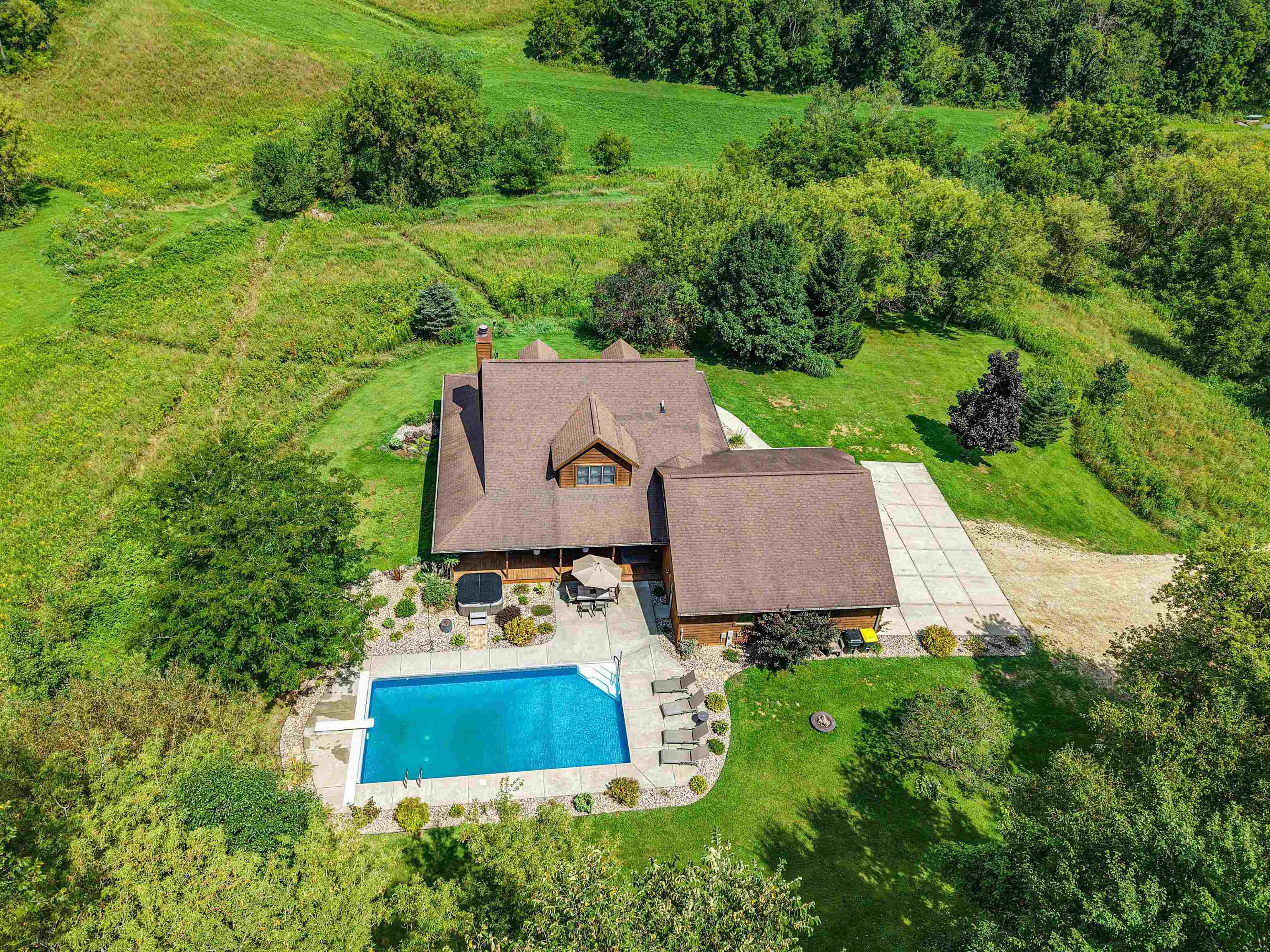 S11525 Weidner Road Spring Green, WI 53588 - Photo 2 of 55 Gallery Image 2