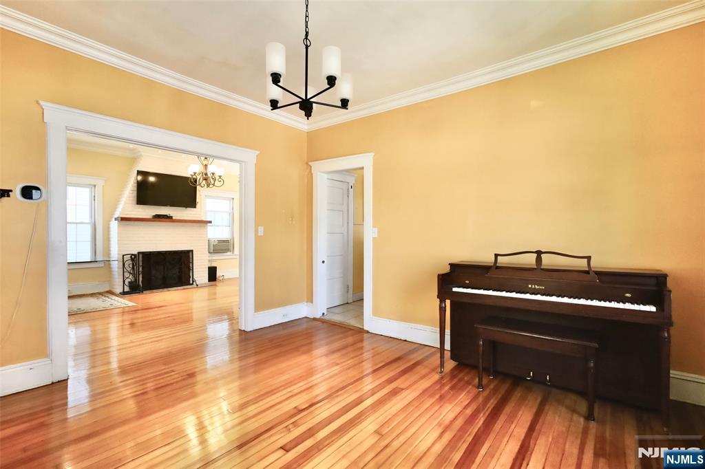 233 Hamilton Place Hackensack, NJ 07601 - Photo 7 of 19