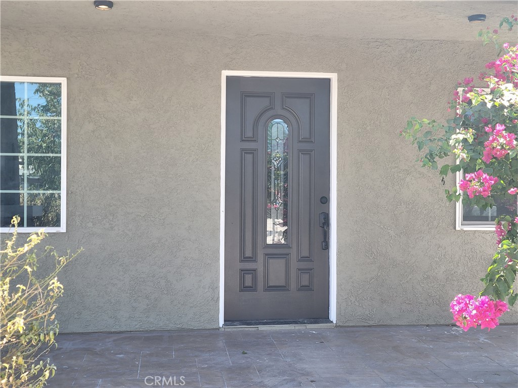 140 North 4th Street Colton, CA 92324 - Photo 5 of 22 a view of livingroom with an entryway