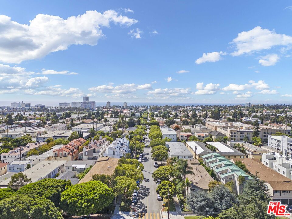 1325 Washington Avenue, Unit C Santa Monica, CA 90403 - Photo 21 of 23 an aerial view of a city