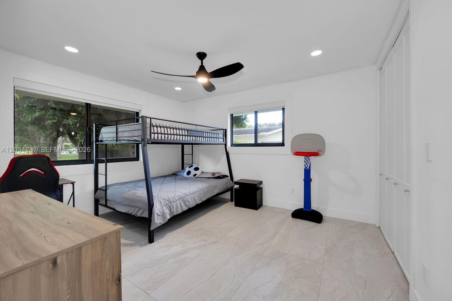6860 Southwest 99th Terrace Pinecrest, FL 33156 - Photo 31 of 46