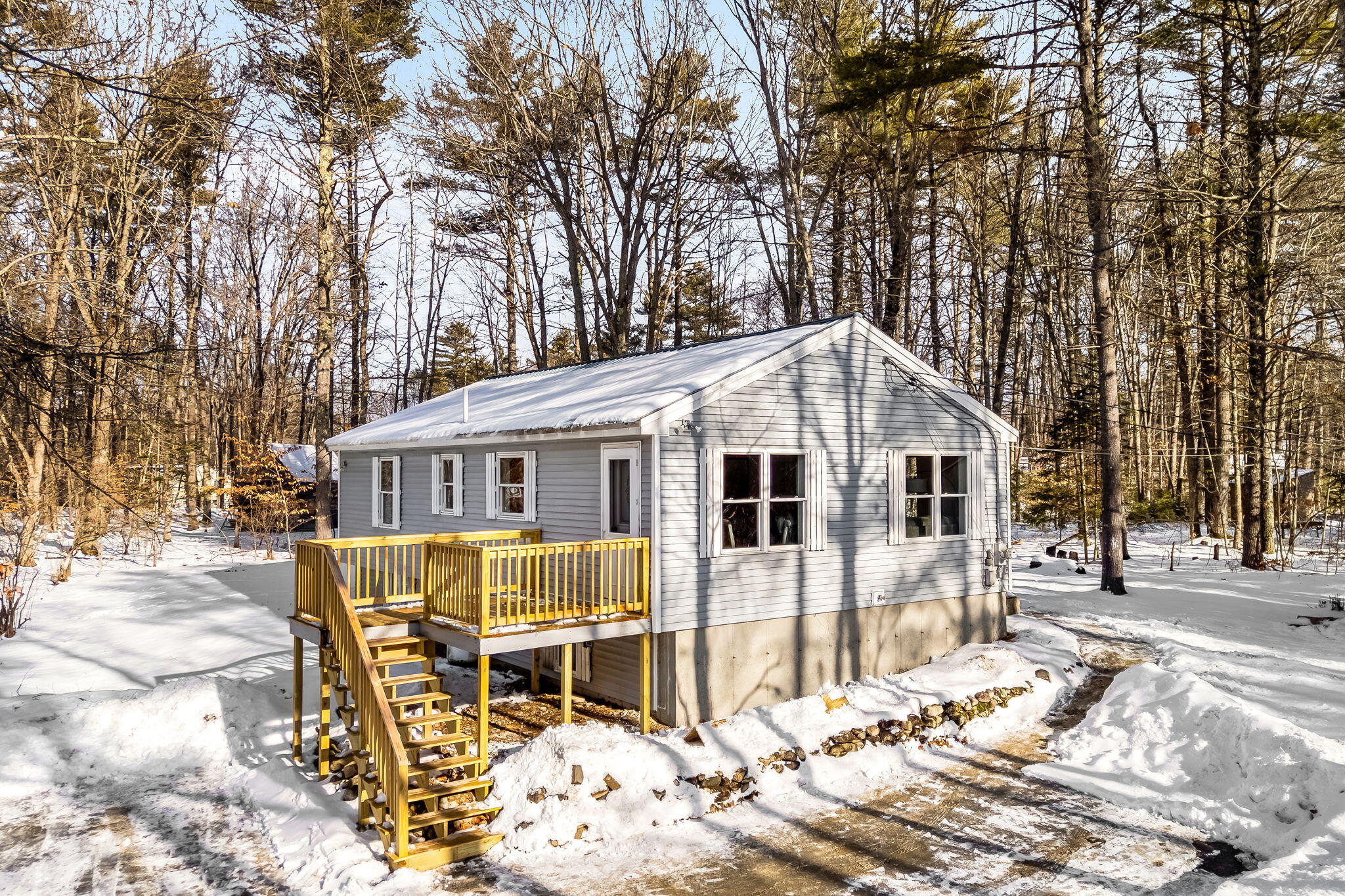 1-web-or-mls-25-spring-lake-dr