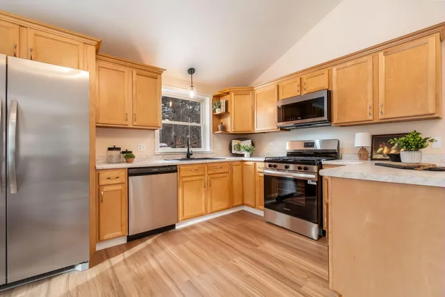 $399,000 | 25 Spring Lake Drive, Waterboro, ME 04061