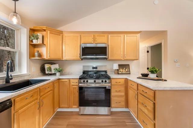 $399,000 | 25 Spring Lake Drive, Waterboro, ME 04061