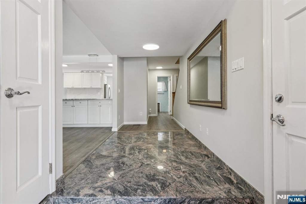 53 Forest Road Demarest, NJ 07627 - Photo 3 of 40