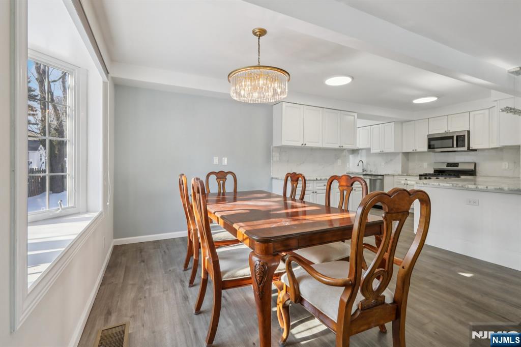 53 Forest Road Demarest, NJ 07627 - Photo 9 of 40