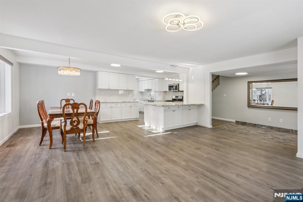 53 Forest Road Demarest, NJ 07627 - Photo 10 of 40