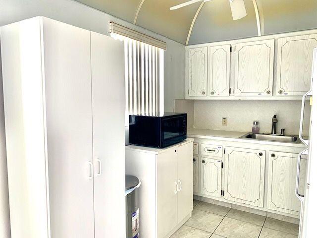 117 Brighton C Boca Raton, FL 33434 - Photo 3 of 23 Kitchen