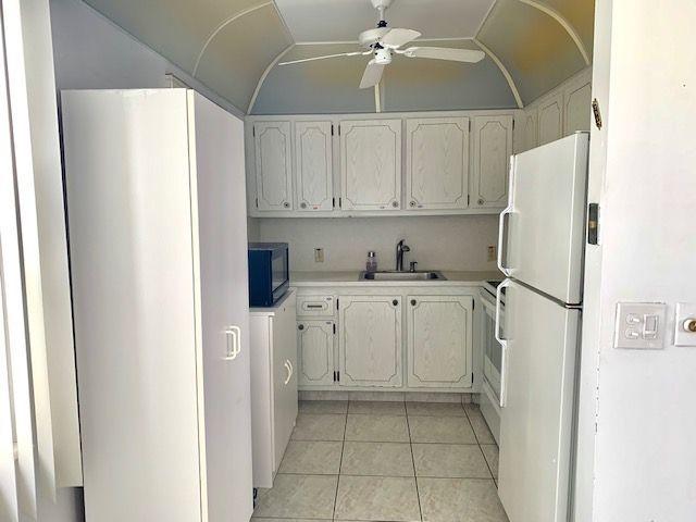 117 Brighton C Boca Raton, FL 33434 - Photo 4 of 23 Kitchen