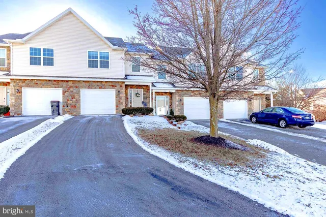 $325,000 | 154 Faith Circle, Boalsburg, PA 16827